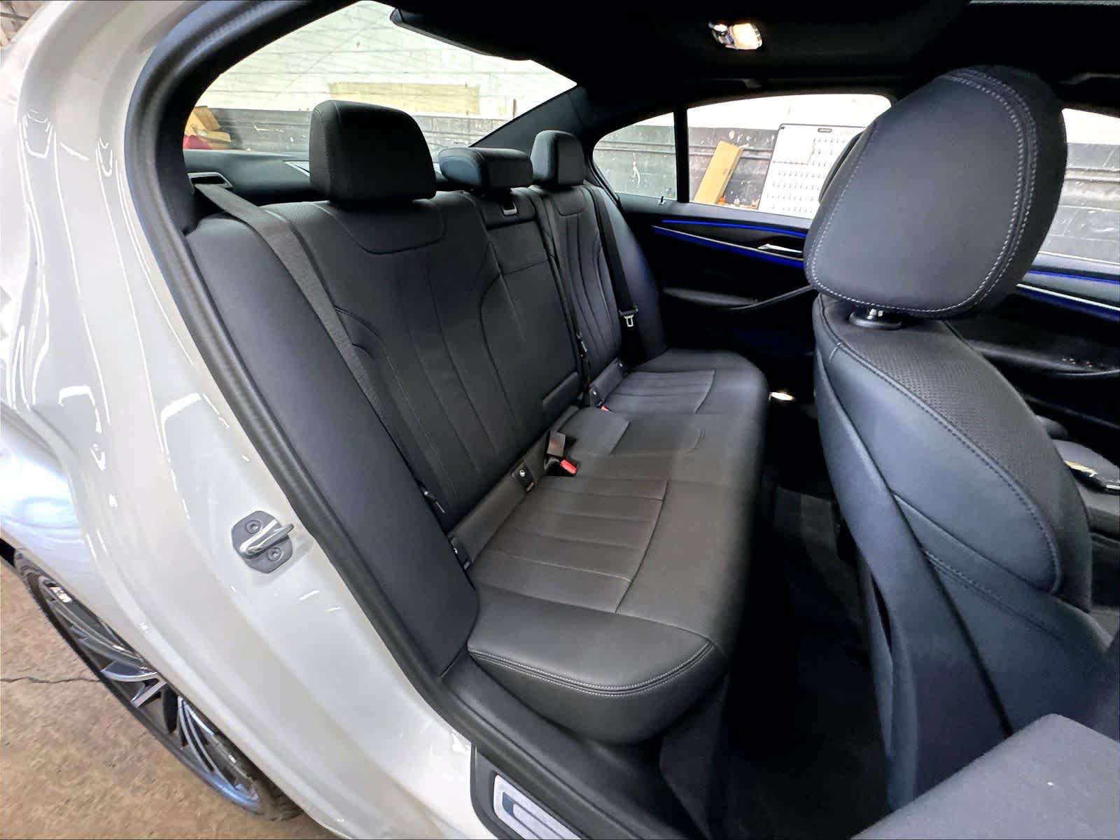 Used 2023 BMW 530i w/ Convenience Package RWD image 30