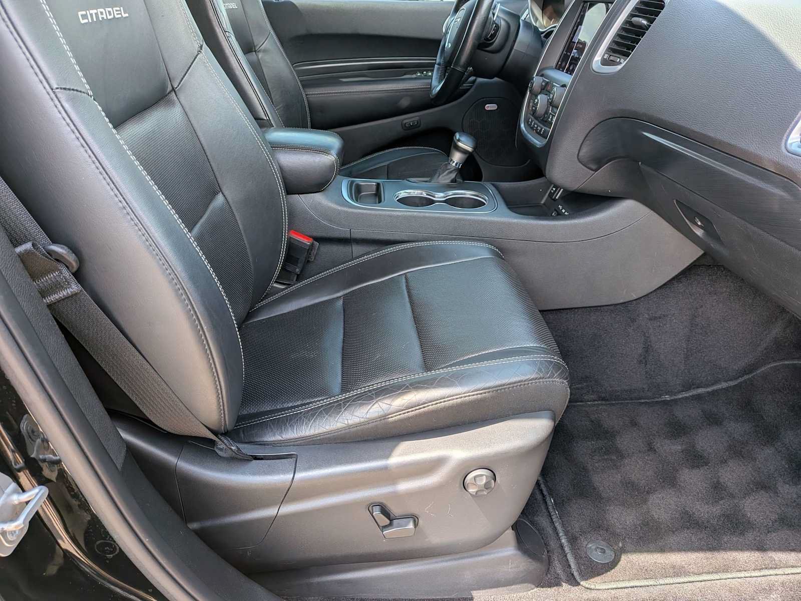 Certified 2018 Dodge Durango Citadel w/ Premium Entertainment Group AWD/4WD image 21