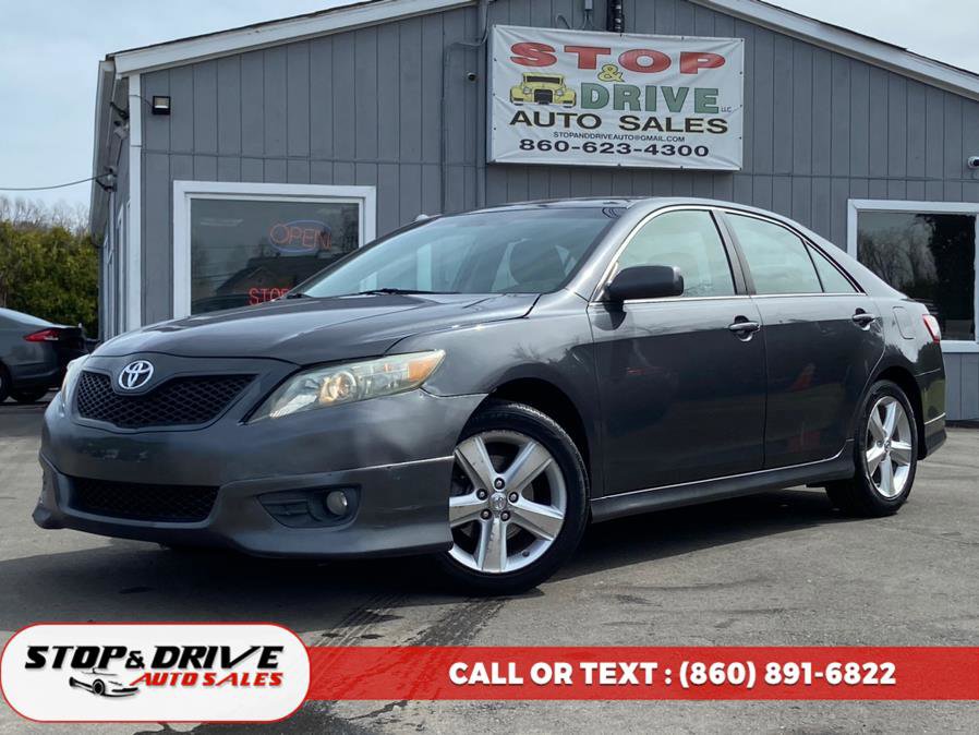 Used 2011 Toyota Camry SE w/ Fleet Convenience Pkg