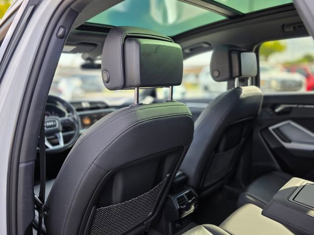 Used 2023 Audi Q3 2.0T Premium image 22