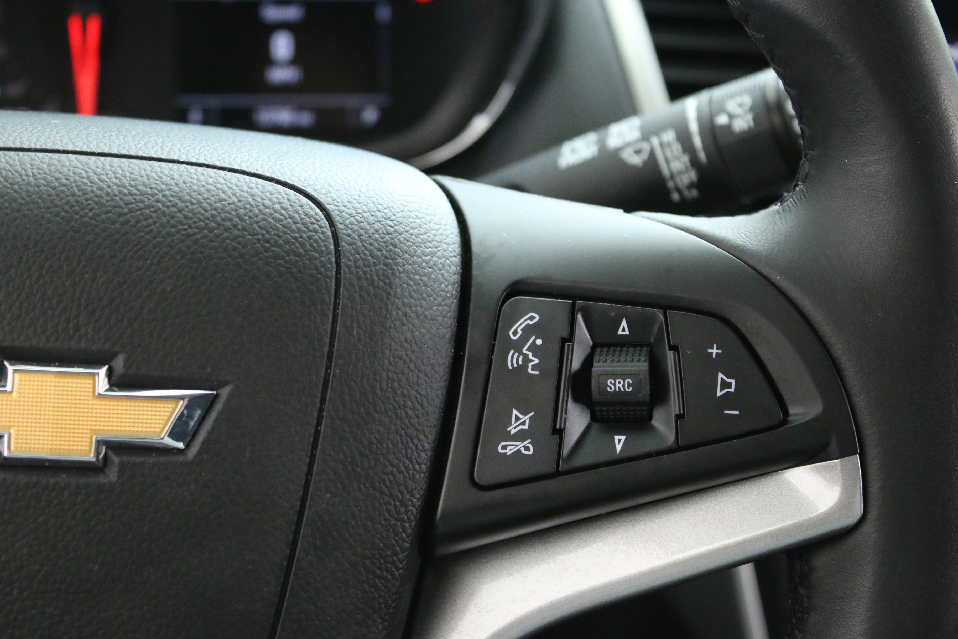 Used 2022 Chevrolet Trax LT w/ Driver Confidence Package AWD/4WD image 16