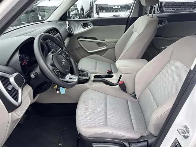 Used 2021 Kia Soul LX FWD image 8
