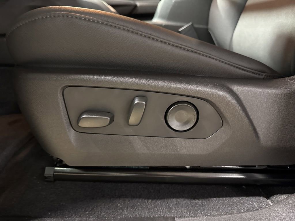 New 2025 Chevrolet Colorado Trail Boss AWD/4WD image 16