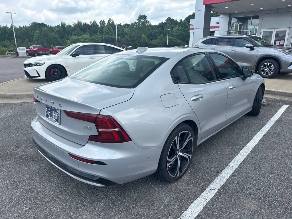 Used 2024 Volvo S60 B5 Plus FWD image 3