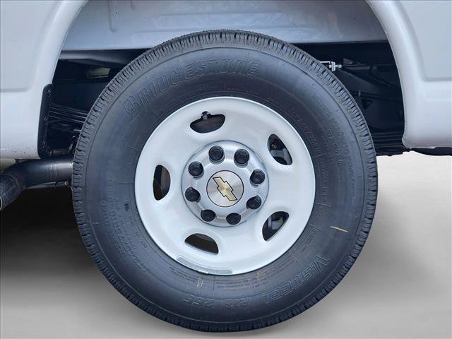 New 2026 Chevrolet Express 2500 Extended w/ Driver Convenience Package RWD image 11