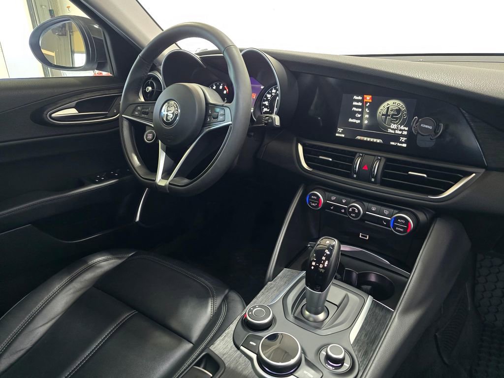 Used 2019 Alfa Romeo Giulia Sprint w/ Nero Edizione image 28