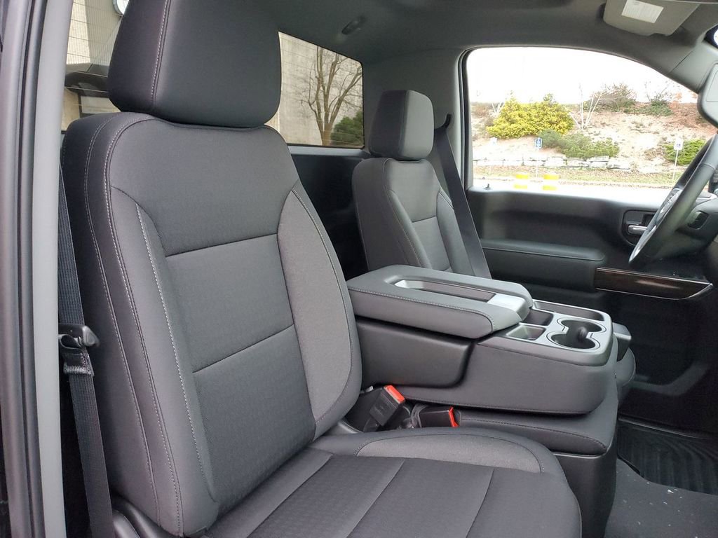 New 2025 GMC Sierra 2500 SLE w/ SLE Convenience Package image 25