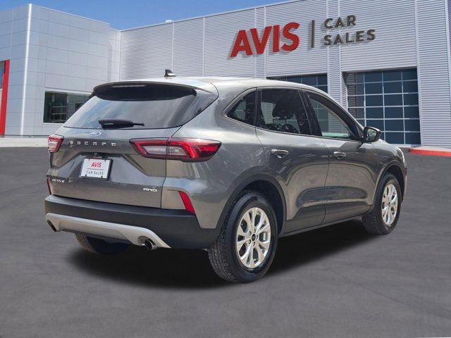 Used 2025 Ford Escape Active AWD/4WD image 6