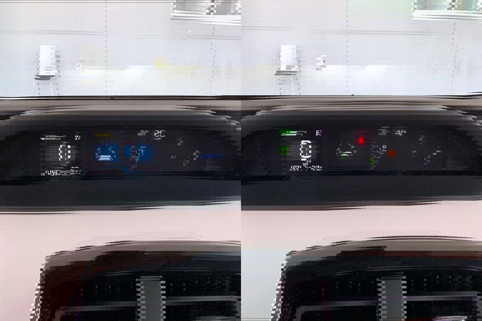 Used 2022 Toyota Prius L Eco image 26