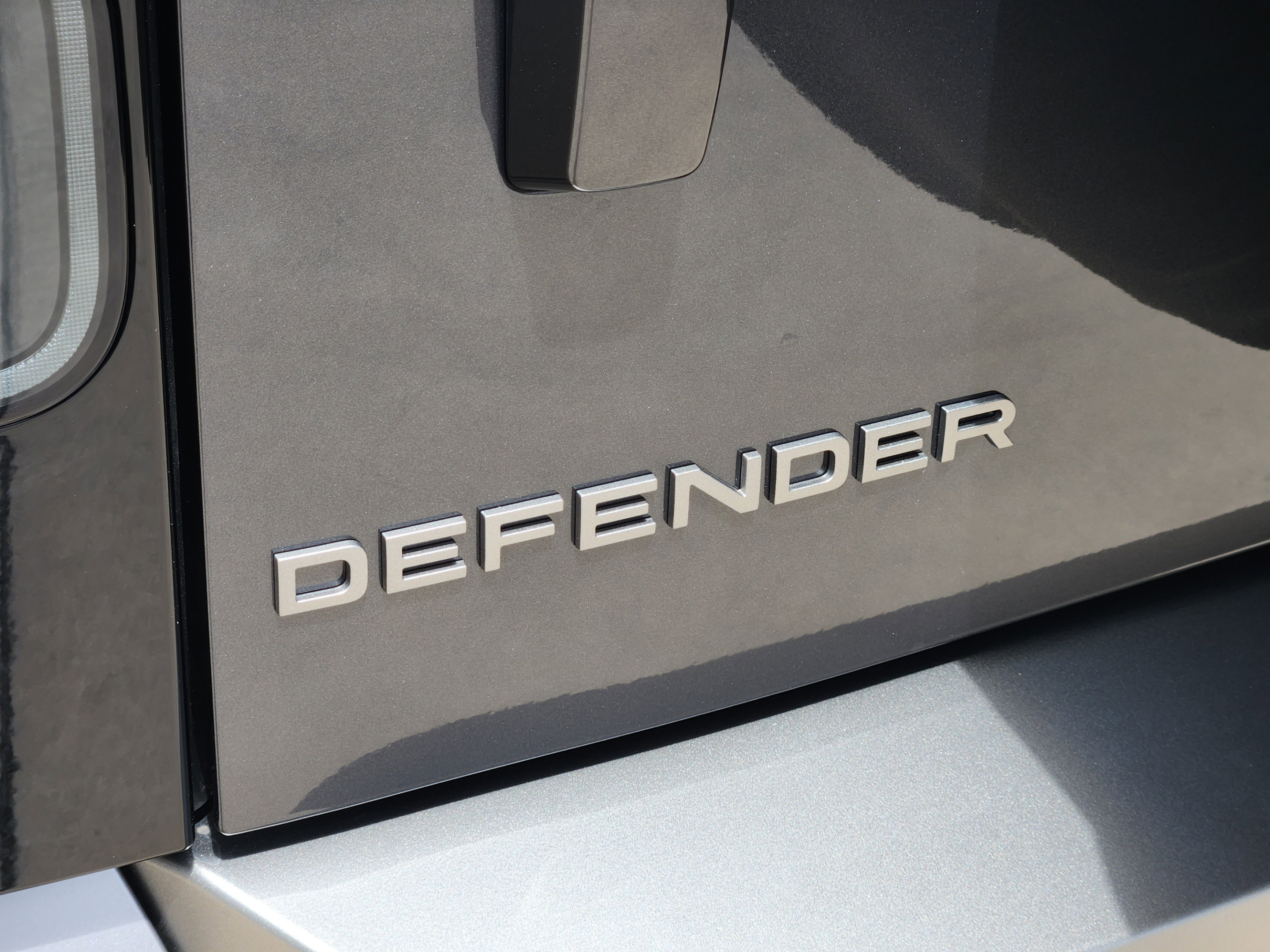 New 2026 Land Rover Defender 130 S AWD/4WD image 31
