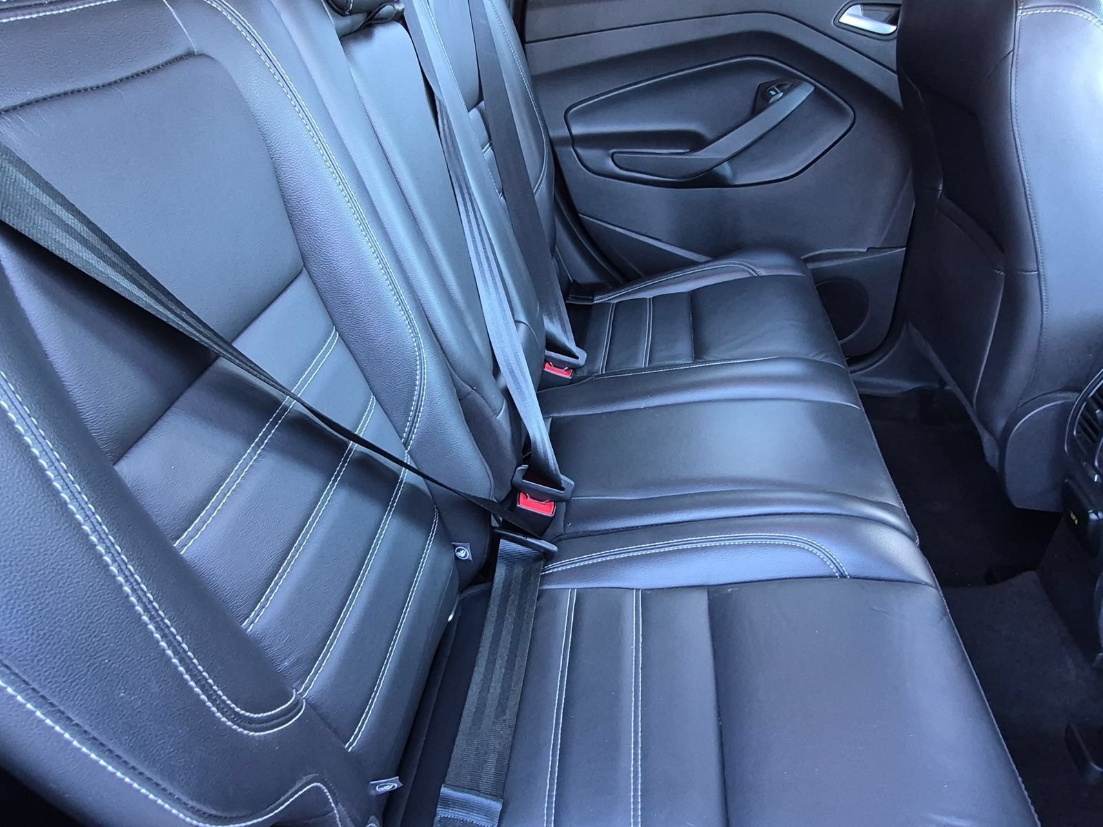 Used 2019 Ford Escape Titanium AWD/4WD image 21