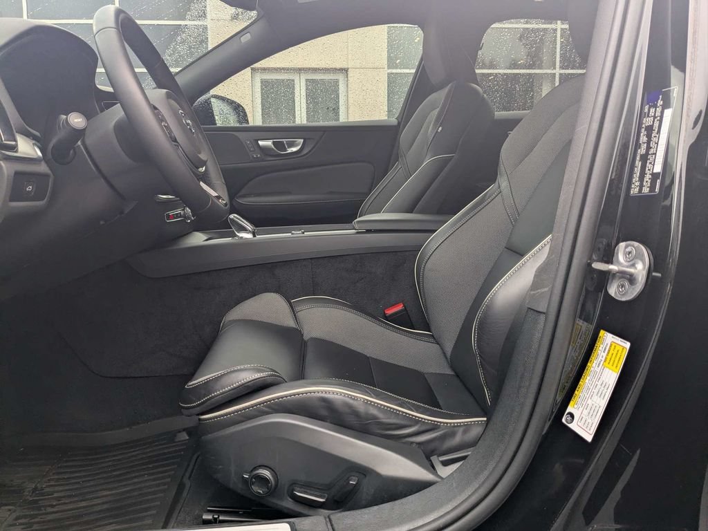 Certified 2024 Volvo S60 B5 Plus w/ Climate Package FWD image 2