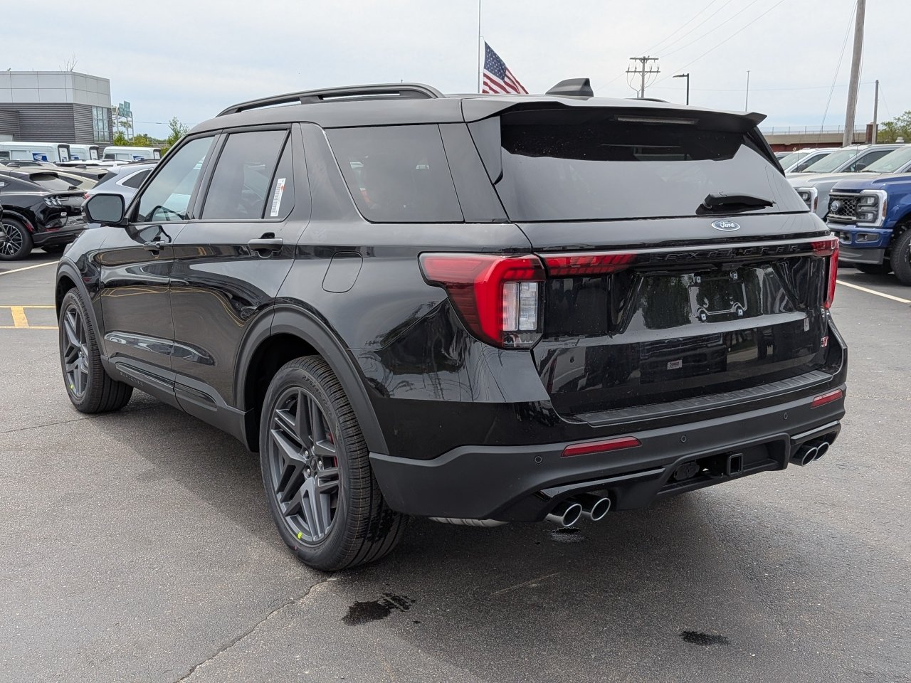 New 2026 Ford Explorer ST w/ Sun And Sound Package AWD/4WD image 6