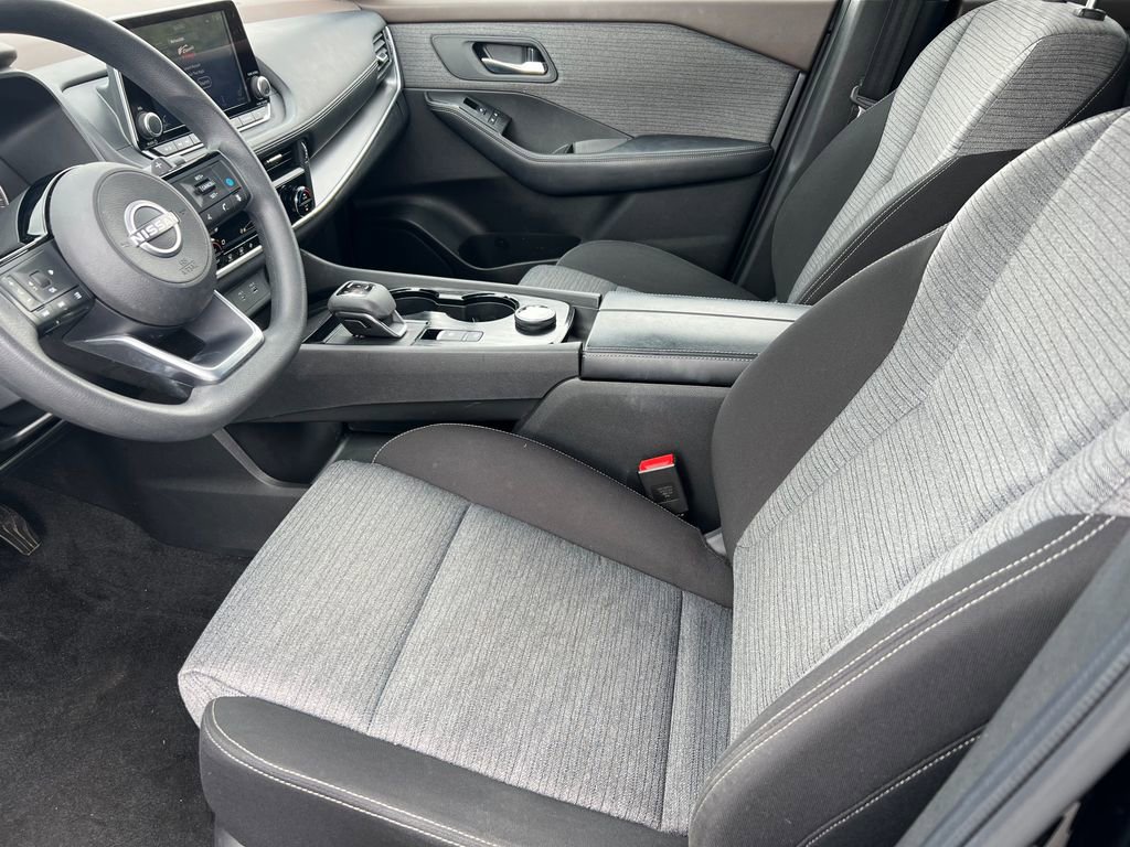 Used 2023 Nissan Rogue SV AWD/4WD image 9