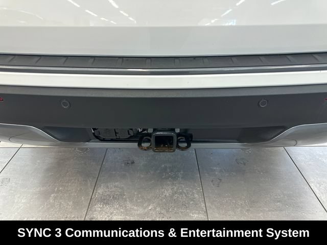 Used 2023 Ford Explorer XLT w/ Equipment Group 202A AWD/4WD image 9