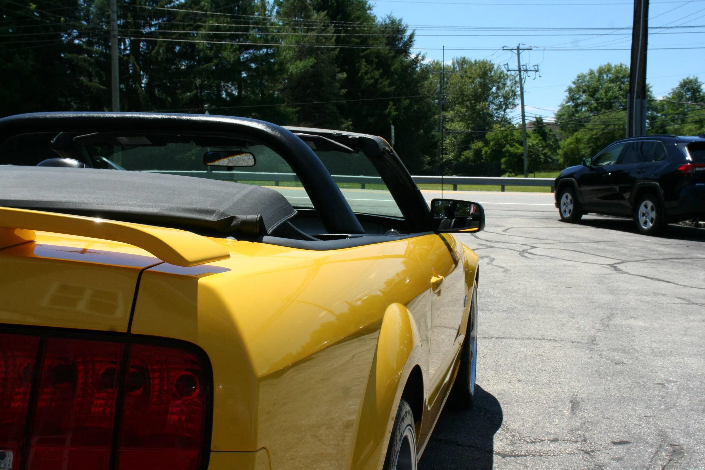 Used 2006 Ford Mustang GT Premium RWD image 30