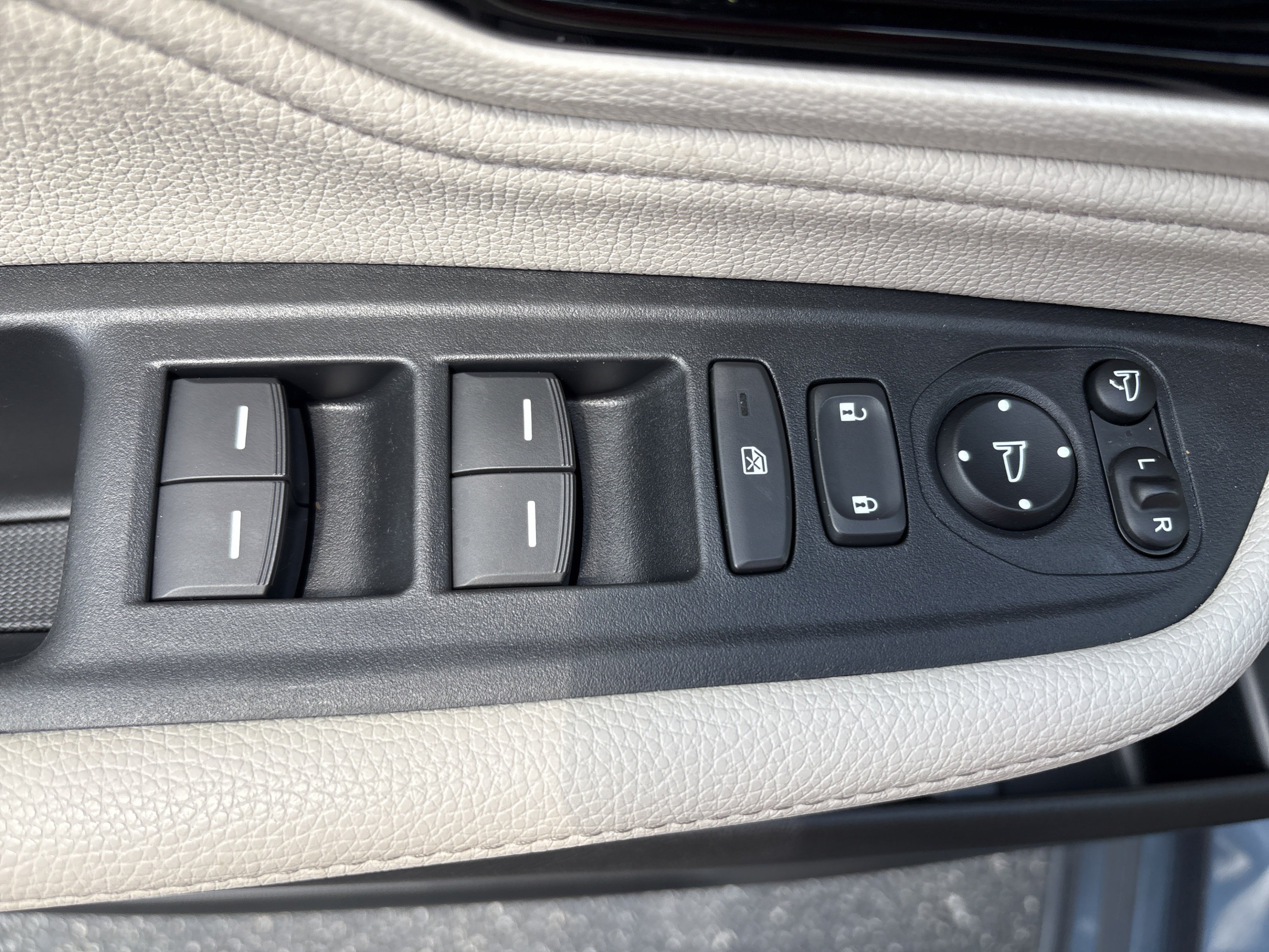 Certified 2025 Honda Odyssey Elite image 51