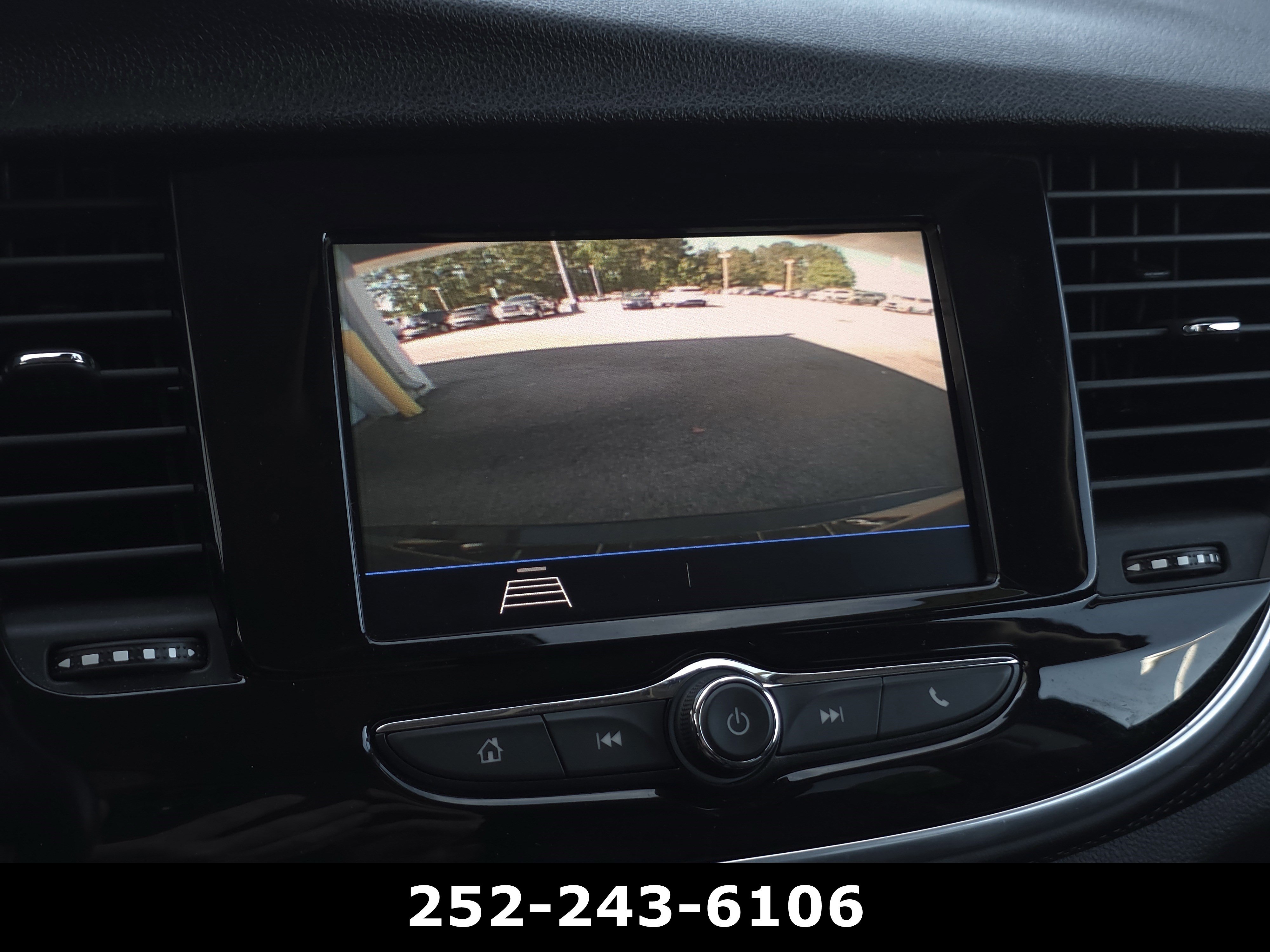 Used 2022 Buick Encore Preferred w/ Safety Package FWD image 20