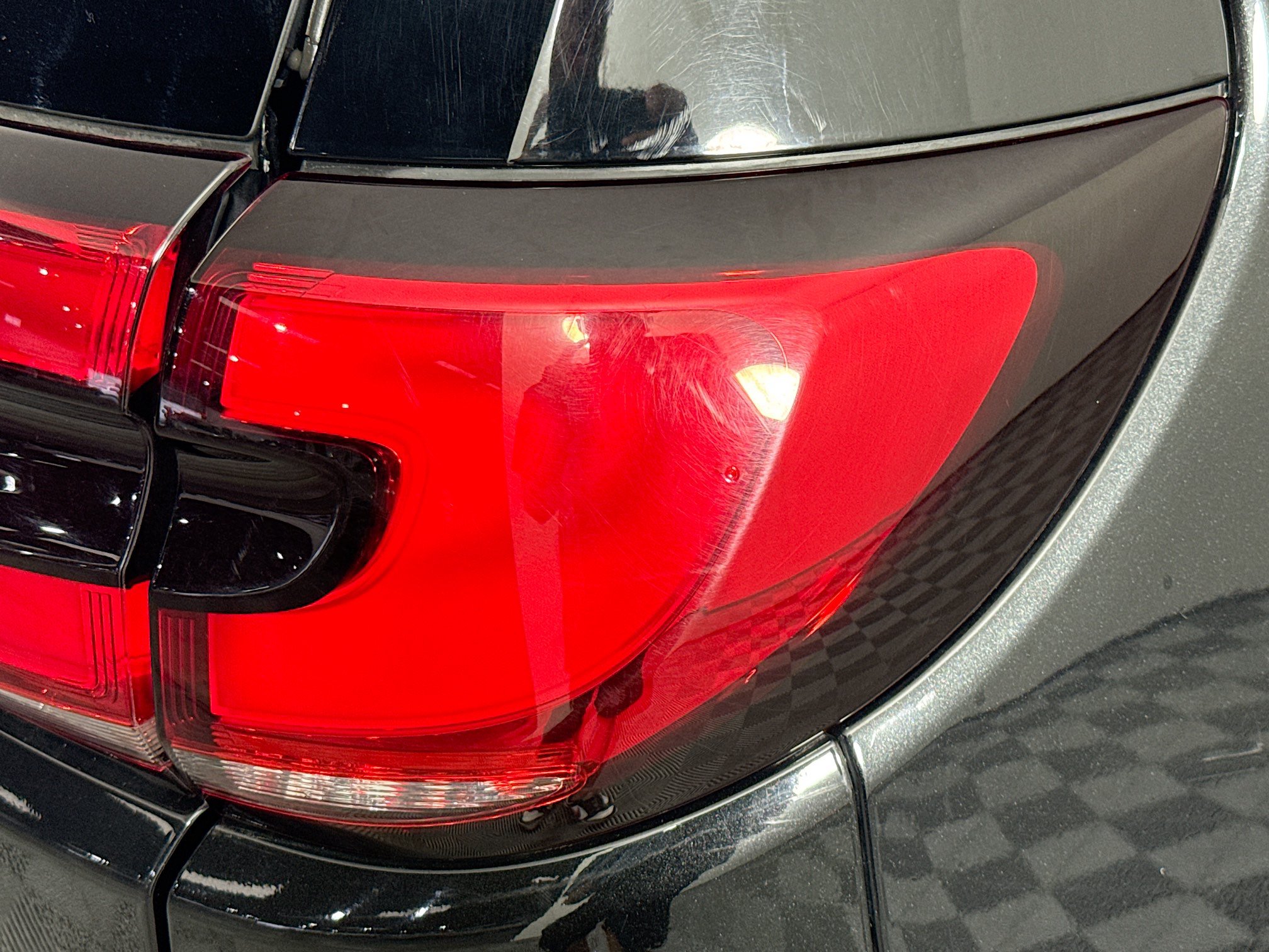 Used 2023 Chrysler Pacifica Touring FWD image 33