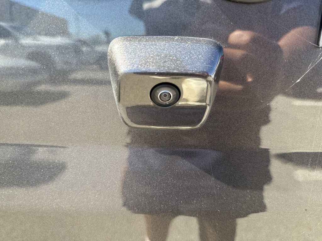 Used 2024 Jeep Gladiator Sport image 38