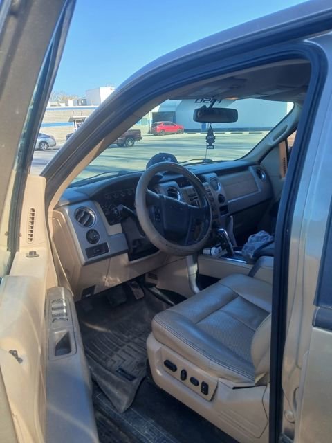 Used 2011 Ford F150 Lariat w/ Lariat Plus Pkg image 2