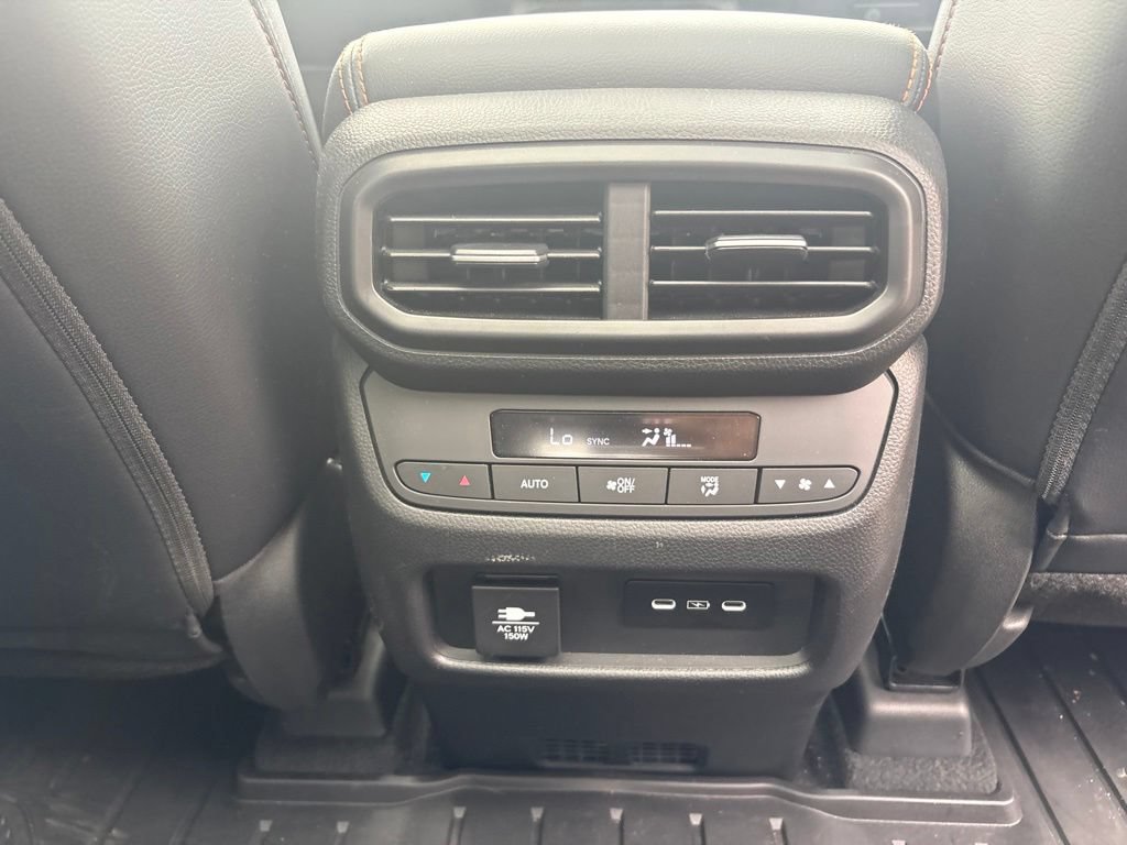 Certified 2025 Honda Pilot TrailSport image 34
