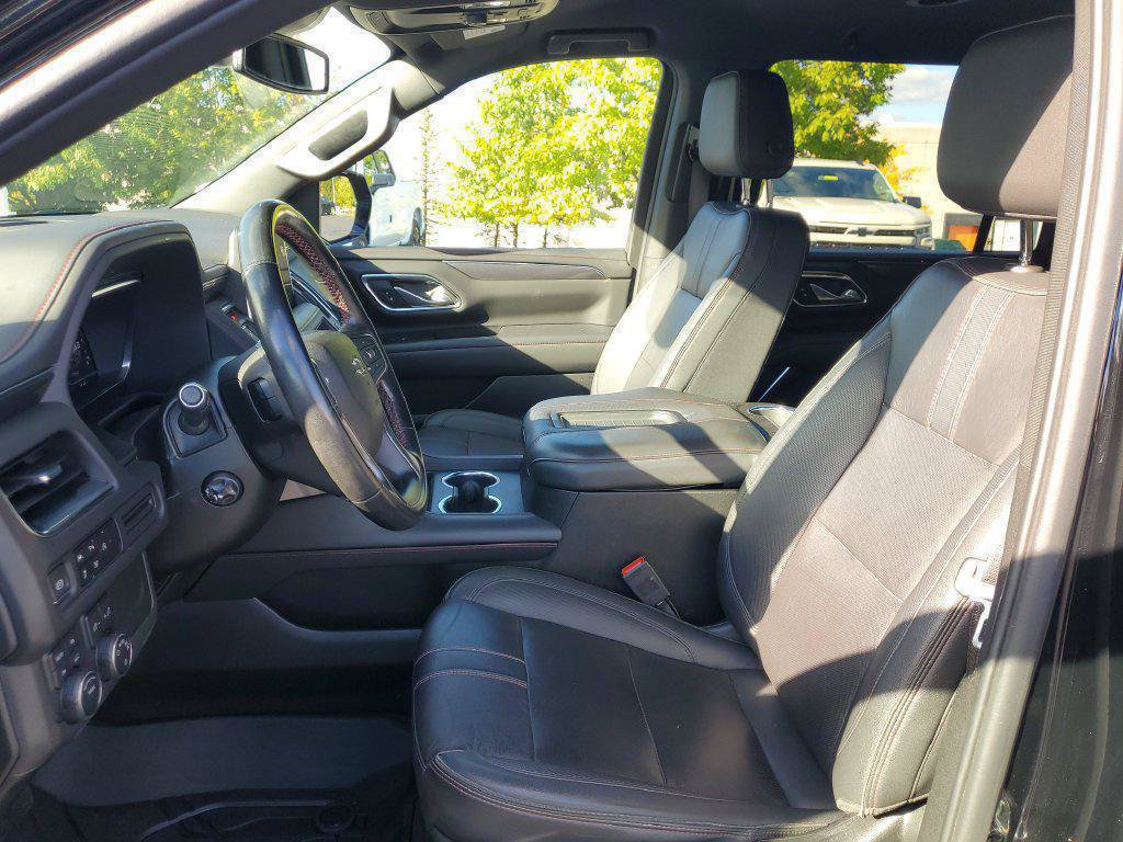 Certified 2023 Chevrolet Suburban RST w/ Luxury Package AWD/4WD image 5