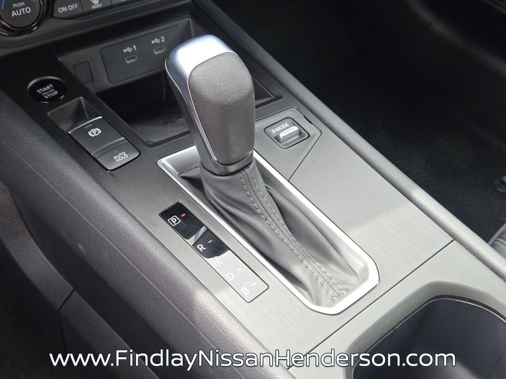New 2026 Nissan Kicks SV w/ Charging Package FWD image 23