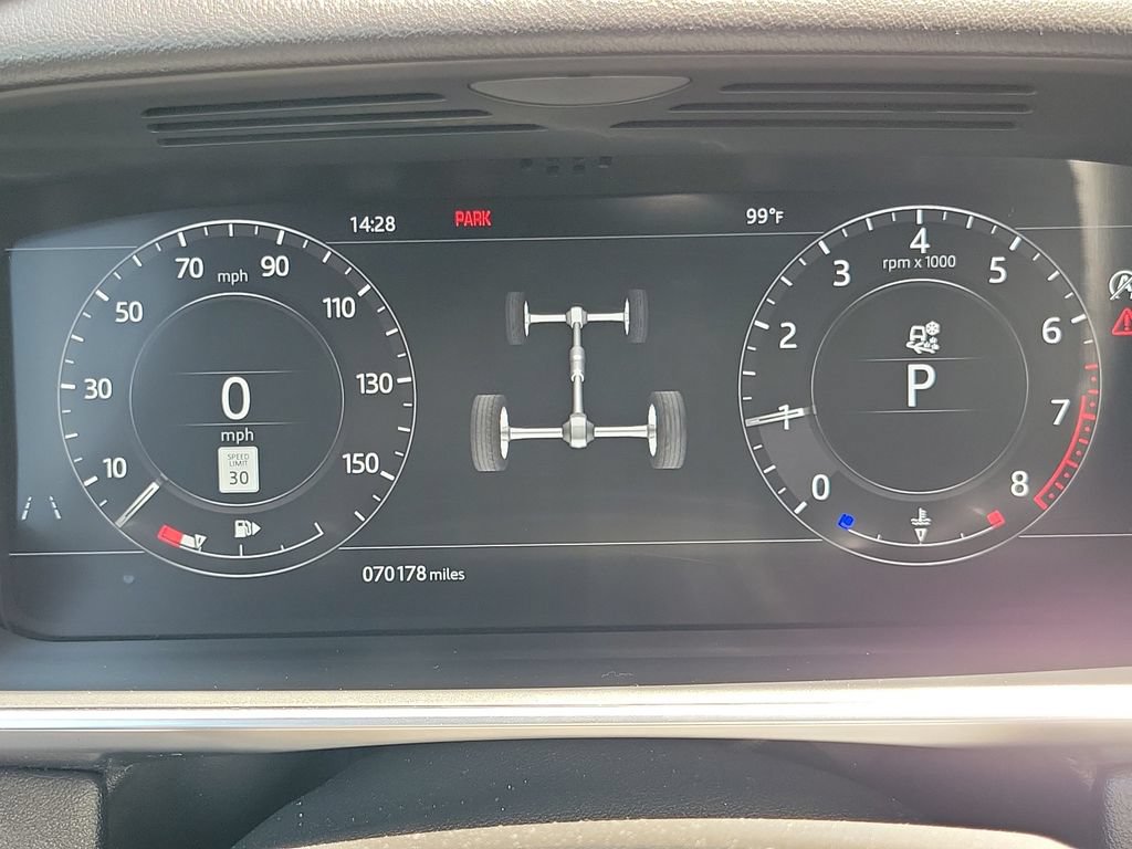 Used 2018 Land Rover Range Rover Sport HSE AWD/4WD image 30