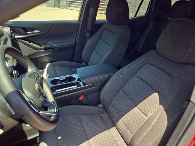 Used 2025 Chevrolet Equinox LT AWD/4WD image 16