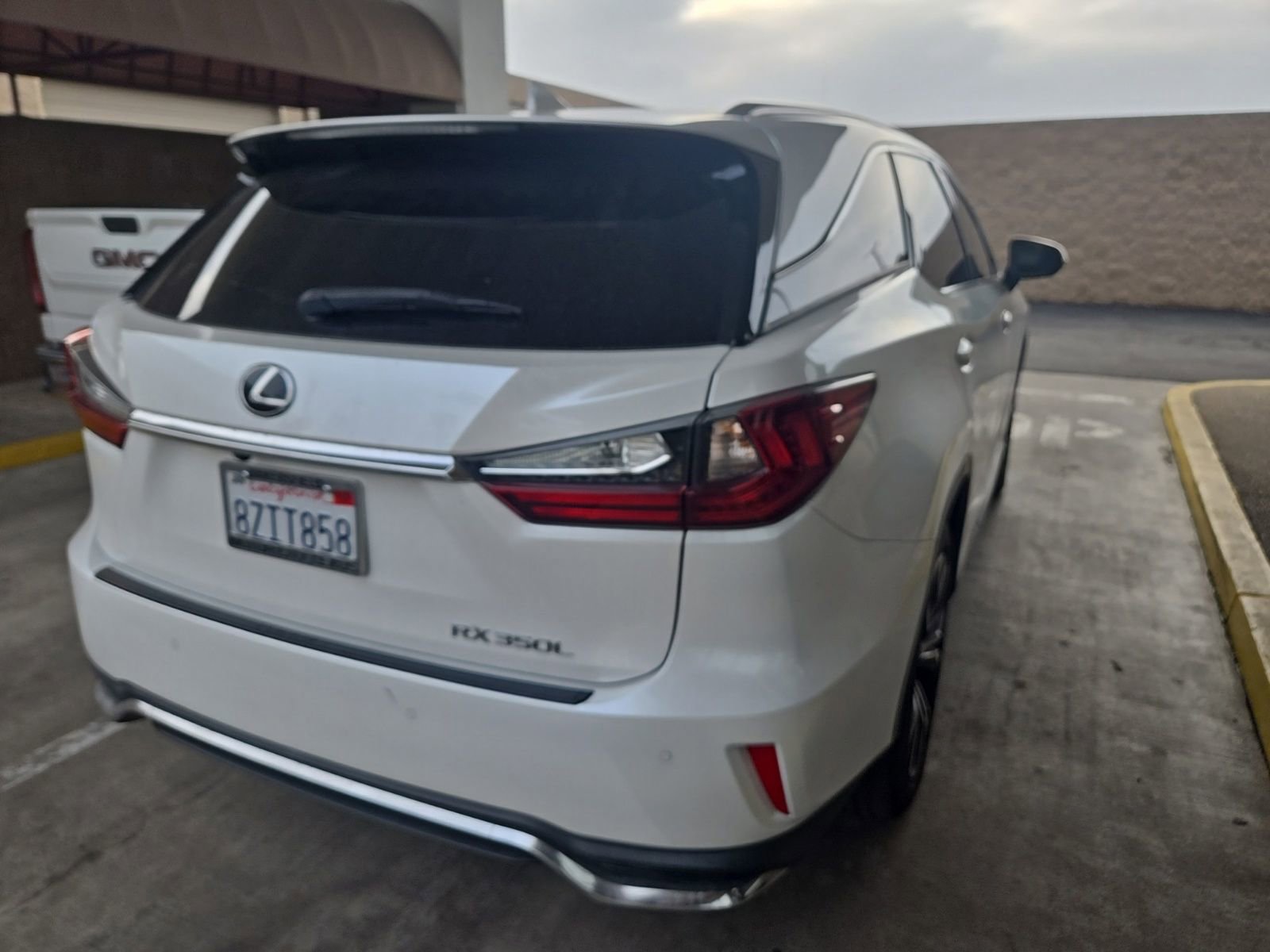 Used 2022 Lexus RX 350L FWD w/ Premium Package image 5