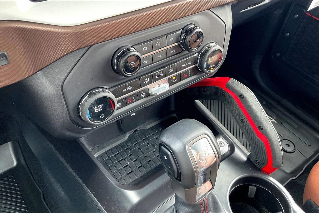 Used 2024 Ford Bronco Heritage Edition AWD/4WD image 23