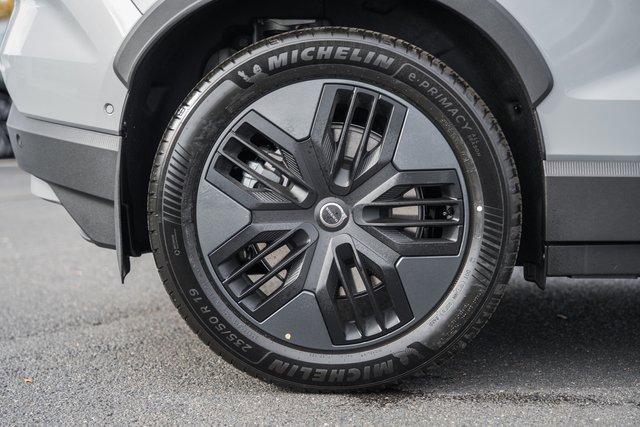 New 2026 Volvo EX30 Cross Country Ultra image 17