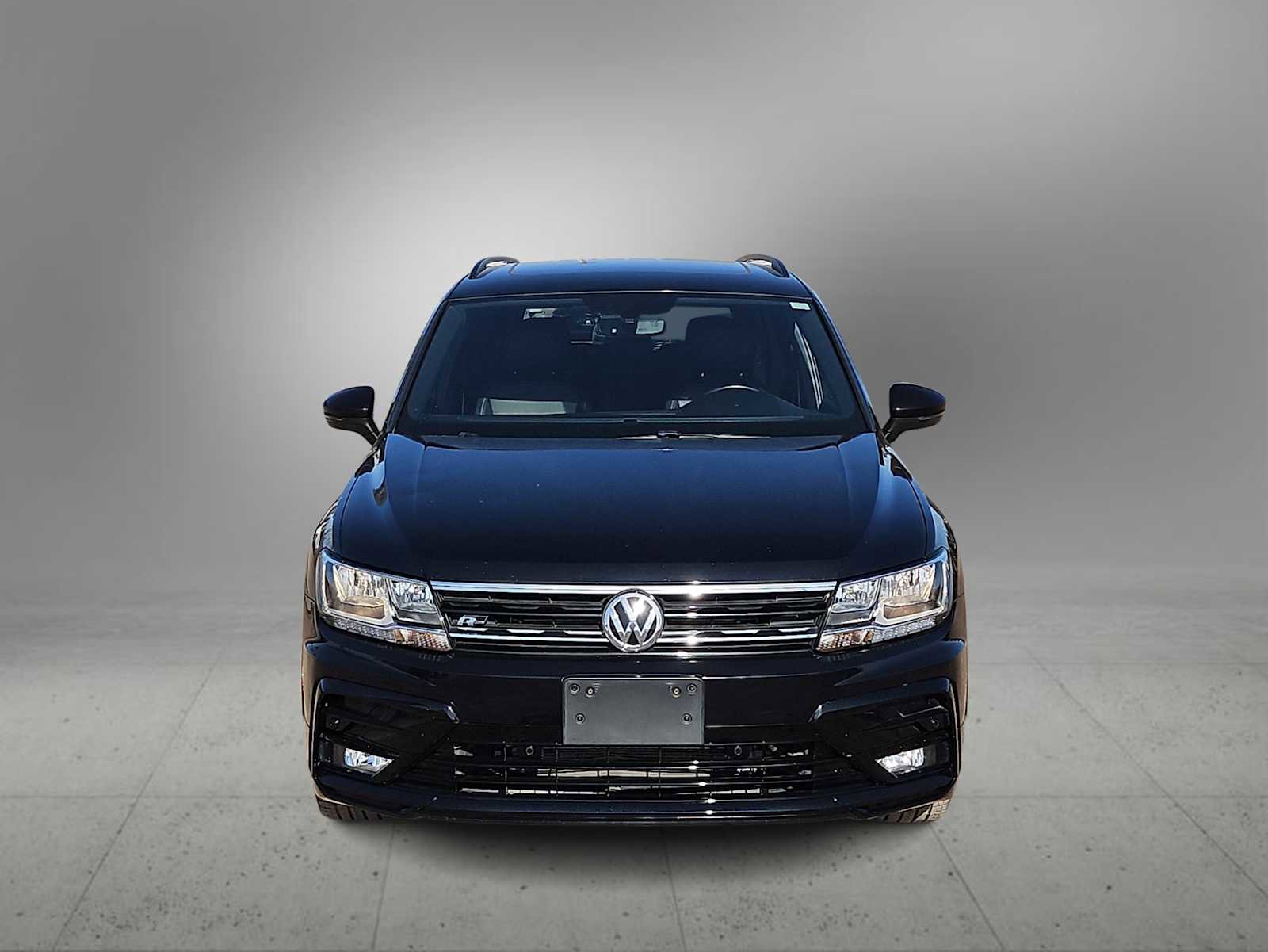 Used 2021 Volkswagen Tiguan SE R-Line image 3