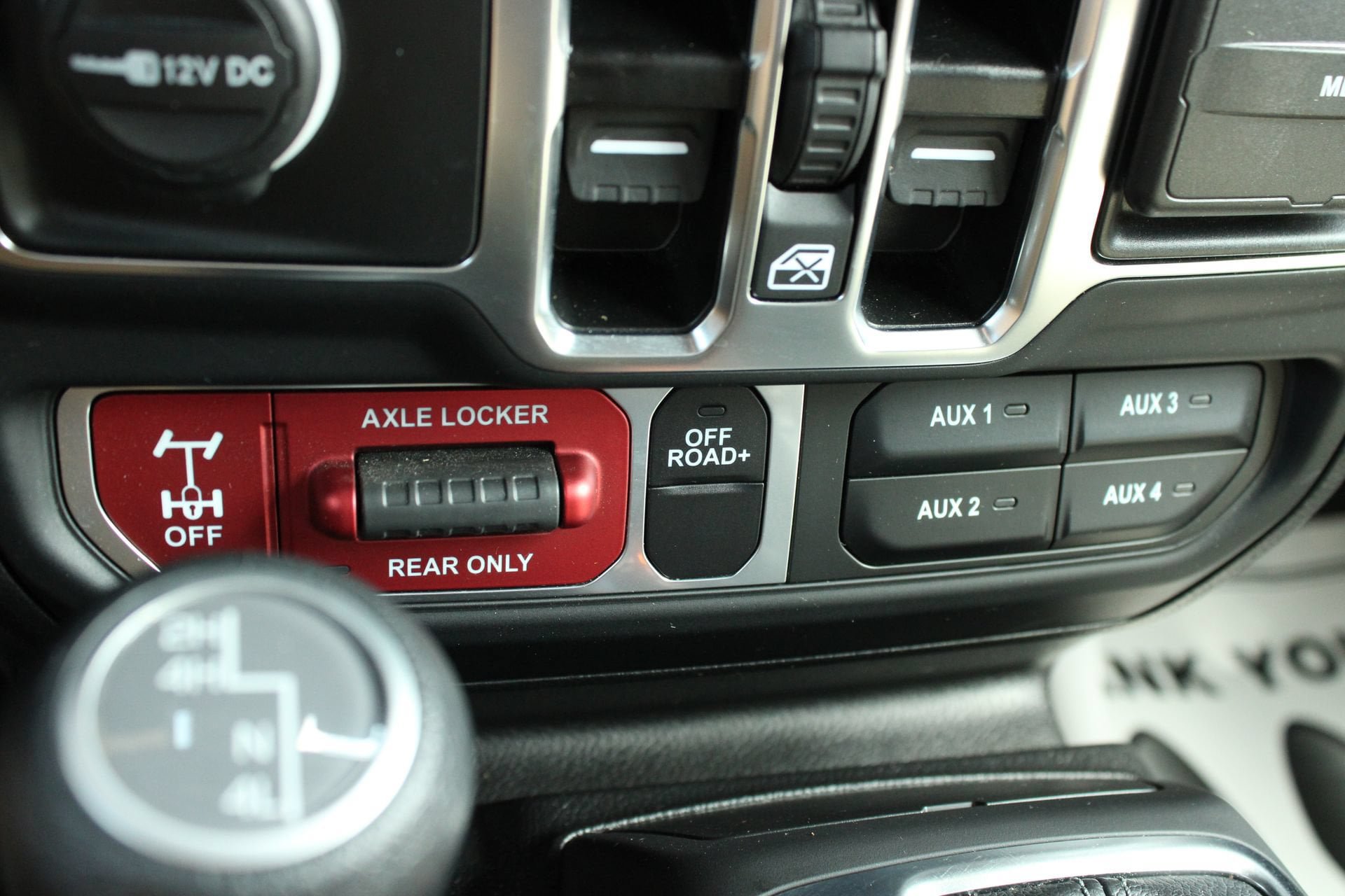 Used 2025 Jeep Wrangler Unlimited Sport AWD/4WD image 40