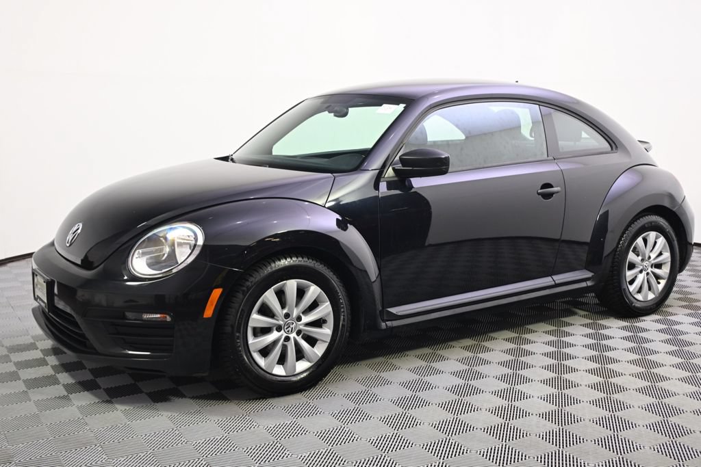 Used 2018 Volkswagen Beetle 2.0T S FWD image 2