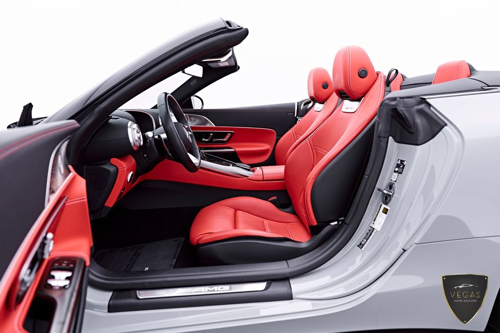 Used 2025 Mercedes-Benz SL 43 AMG w/ Driver Assistance Package image 48