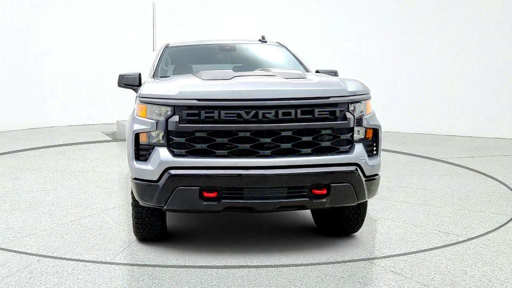 Used 2023 Chevrolet Silverado 1500 Custom Trail Boss w/ LPO, Dark Essentials Package AWD/4WD image 2