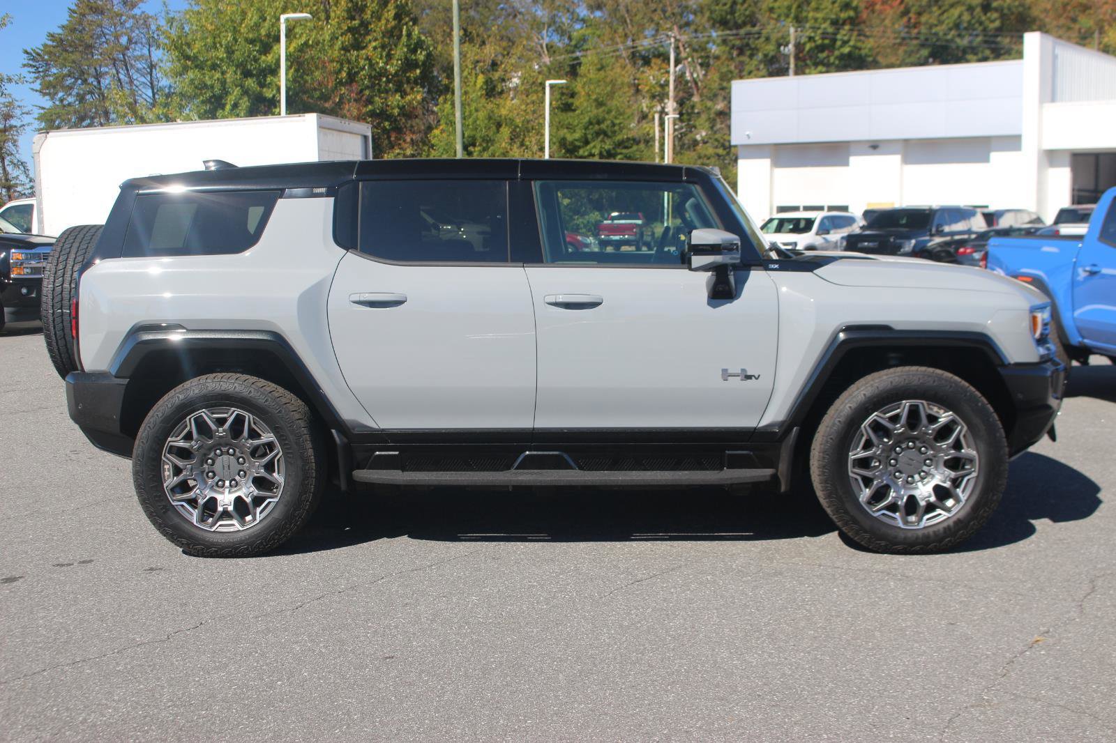 New 2024 GMC Hummer EV 3X image 8