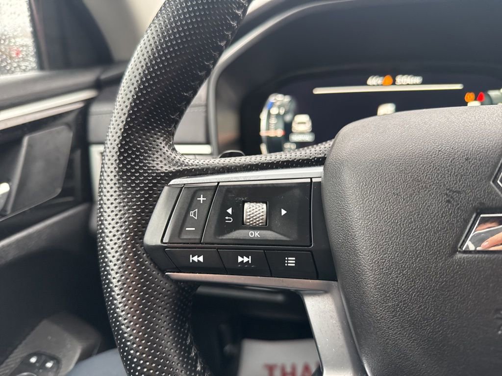 Used 2024 Mitsubishi Outlander 4WD Plug-In Hybrid image 18