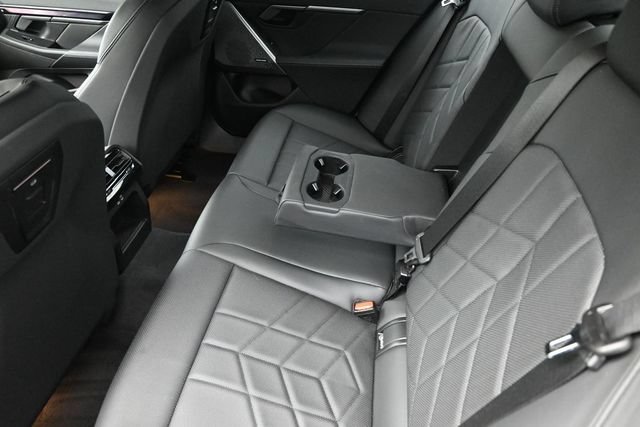 Certified 2025 BMW i5 eDrive40i w/ Premium Package RWD image 22