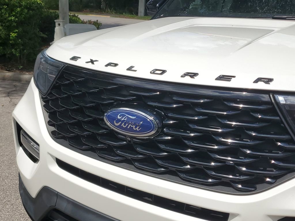 Used 2022 Ford Explorer ST-Line w/ Class IV Trailer Tow Package image 9