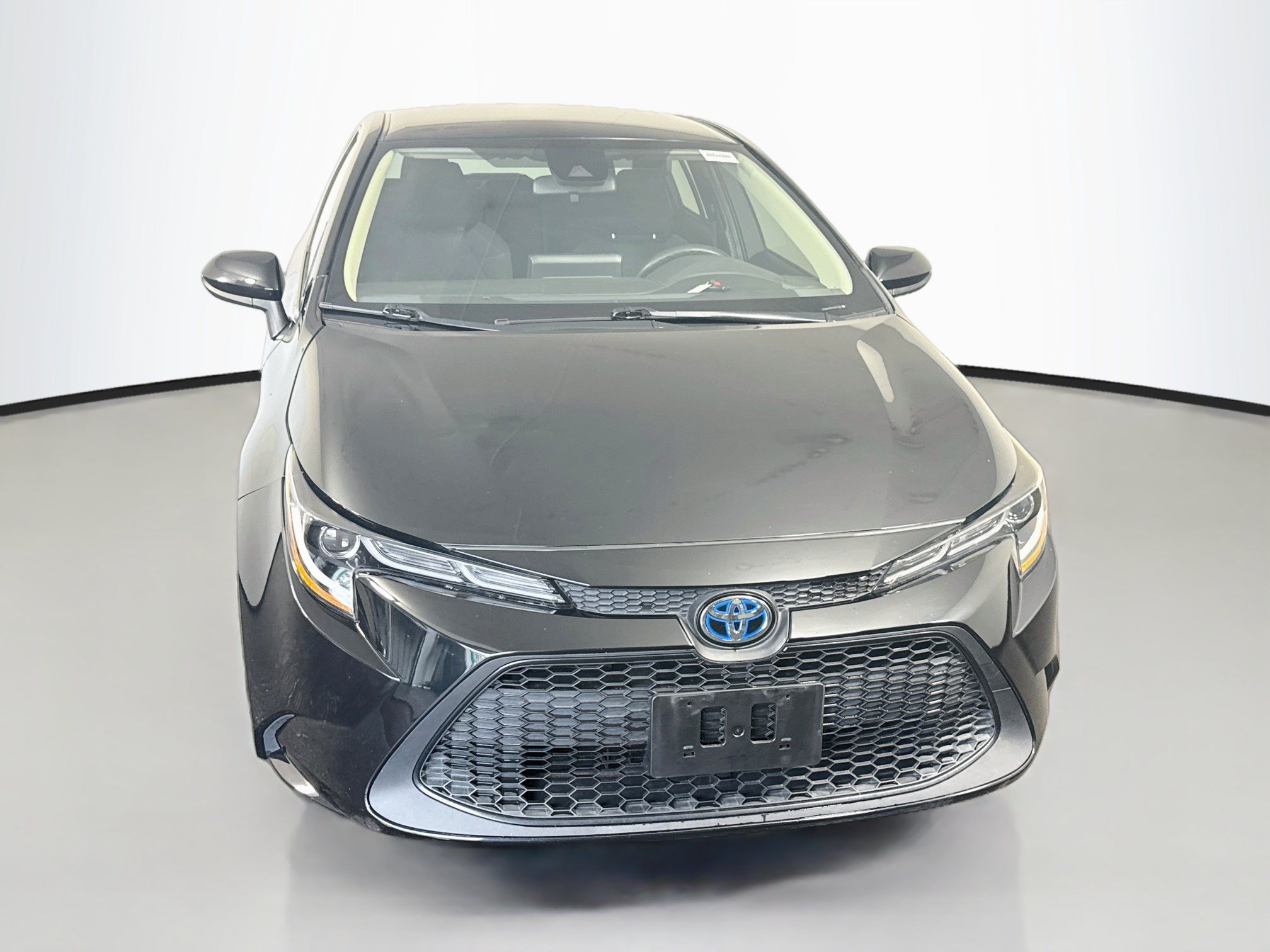 Used 2022 Toyota Corolla LE FWD image 2