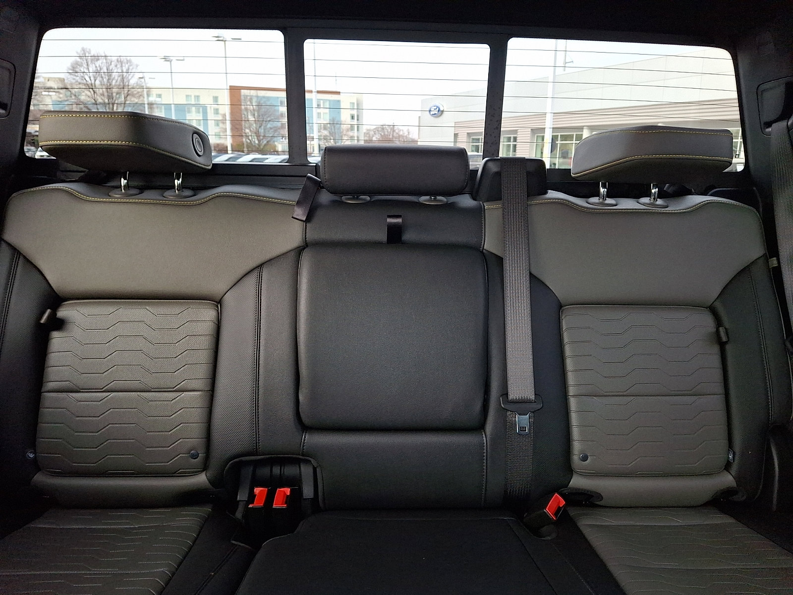 Used 2024 Chevrolet Silverado 2500 ZR2 w/ Snow Plow Prep/Camper Package image 19