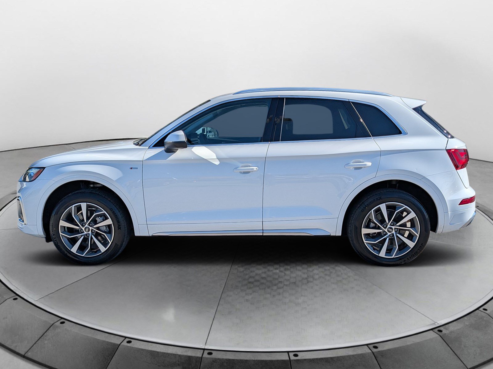 Used 2024 Audi Q5 2.0T Premium Plus AWD/4WD image 6
