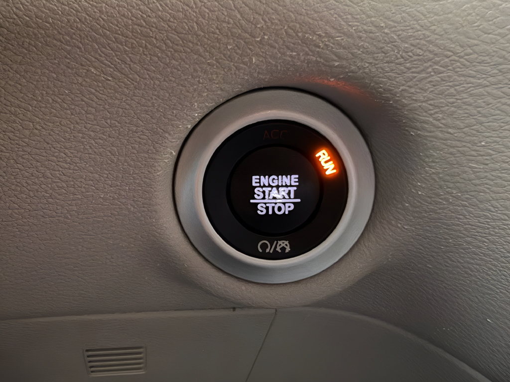 Used 2022 Chrysler Pacifica Touring-L FWD image 22
