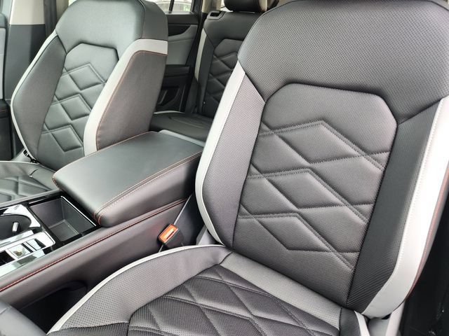 New 2026 Volkswagen Atlas Peak Edition AWD/4WD image 22