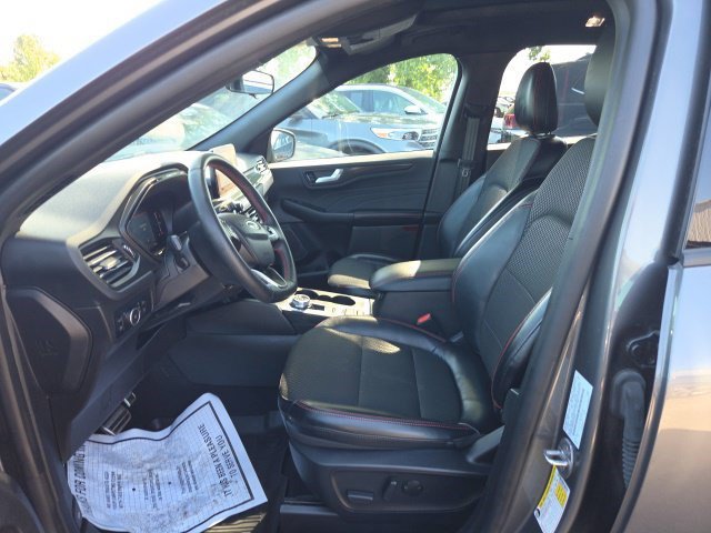 Used 2024 Ford Escape ST-Line Select AWD/4WD image 14