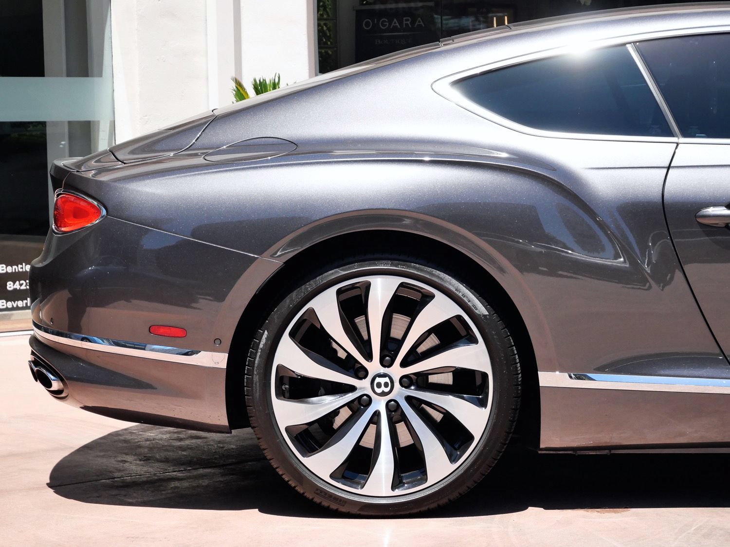 Used 2024 Bentley Continental GT Azure AWD/4WD image 9