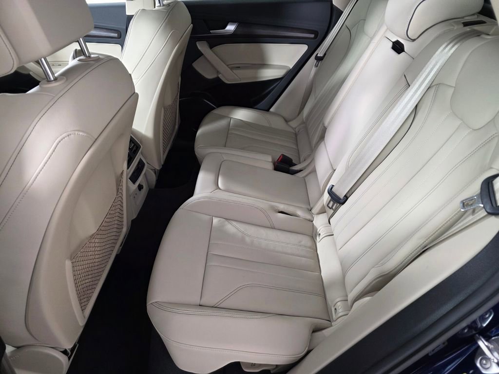 Used 2024 Audi Q5 2.0T Premium image 14